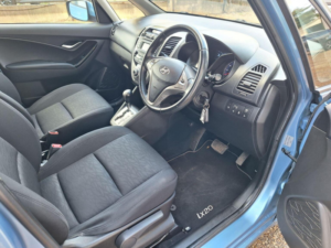 2011 Hyundai Ix20 1.6 Active Auto Euro 5 5dr in Blue — image 2