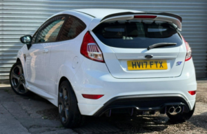 2017 Ford Fiesta 1.6t Ecoboost St-3 Euro 6 3dr in White — image 6