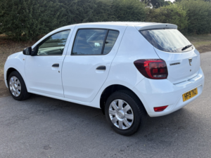 2019 Dacia Sandero 1.0 Essential Sce 75 My18 in White — image 6