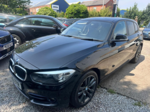 2015 BMW 1 Series 2.0 118d Sport Euro 6 (s/s) 5dr in Black — image 2