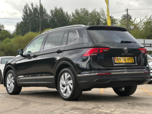 2024 Volkswagen Tiguan Allspace 1.5 Tsi Life DSG Euro 6 (s/s) 5dr in Black — image 5
