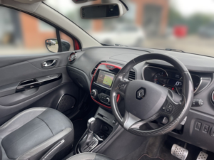 2016 Renault Captur 1.5 Dci Energy Signature Nav SUV 5dr Diesel Auto Euro 6 in Red — image 6