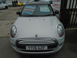 2015 MINI Hatch 1.5 Cooper D Hatchback 3dr Diesel Manual Euro 6 (s/s) (116 Ps) in Silver — image 3