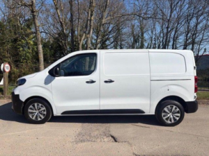2024 Vauxhall Vivaro 1.5 Turbo D Prime Swb Euro 6 (s/s) 6dr in White — image 4