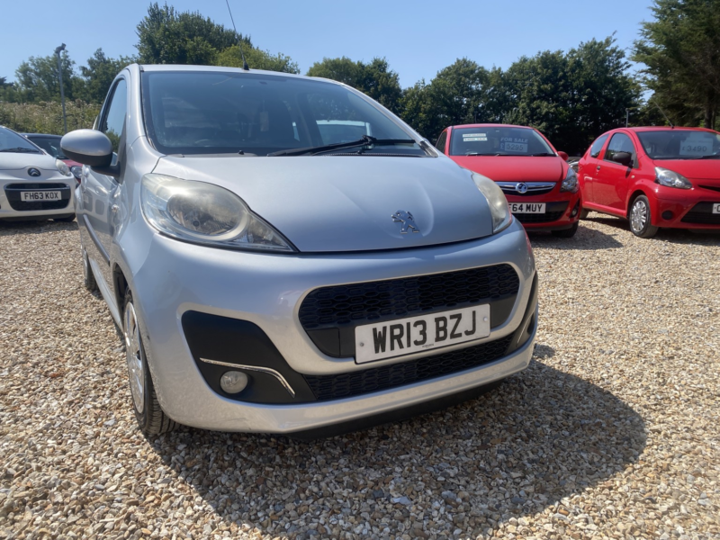 2013 Peugeot 107 1.0 12v Active in Silver — image 1