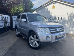 2008 Mitsubishi Shogun 3.2 Di-Dc Diamond in Silver — image 2