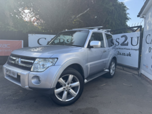 2008 Mitsubishi Shogun 3.2 Di-Dc Diamond in Silver — image 5