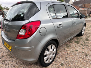 2018 Vauxhall Corsa 1.3 Cdti Ecoflex Exclusiv in Silver — image 4