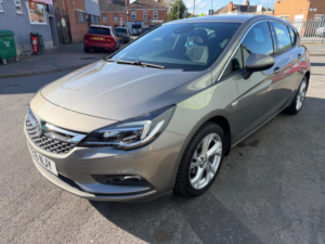 2016 Vauxhall Astra 1.4i Turbo Sri Euro 6 5dr in Grey — image 5