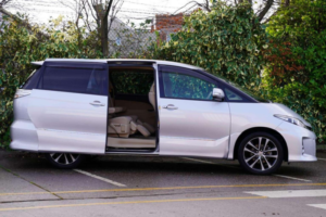 2012 Toyota Estima 2.4 Aeras 5dr 7 Seats in Silver — image 3