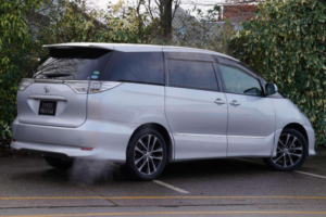 2012 Toyota Estima 2.4 Aeras 5dr 7 Seats in Silver — image 4