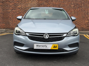 2015 Vauxhall Astra 1.6 Cdti Blueinjection Tech Line Euro 6 (s/s) 5dr in Silver — image 6