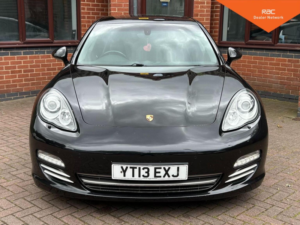 2013 Porsche Panamera 3.0d V6 Platinum Edition Tiptronics Euro 5 (s/s) 5dr in Black — image 4