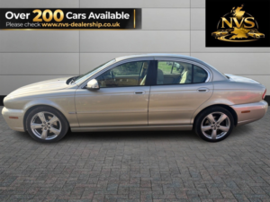 2008 Jaguar X-Type 2.2 D Sovereign in Gold — image 4