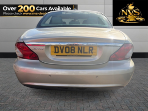 2008 Jaguar X-Type 2.2 D Sovereign in Gold — image 6