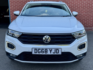 2018 Volkswagen T-Roc 1.6 Tdi Sel in White — image 2