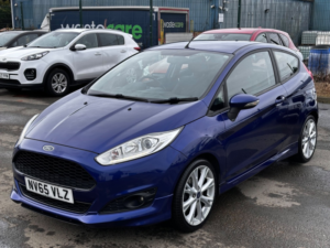 2015 Ford Fiesta 1.0 T Ecoboost Zetec S in Blue — image 4