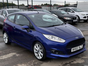 2015 Ford Fiesta 1.0 T Ecoboost Zetec S in Blue — image 6