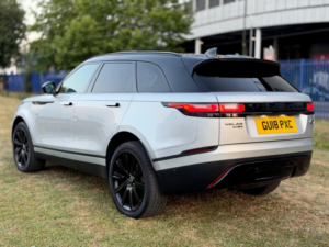 2018 Land Rover Range Rover Velar 2.0 D240 Se Auto 4WD Euro 6 (s/s) 5dr in Silver — image 3