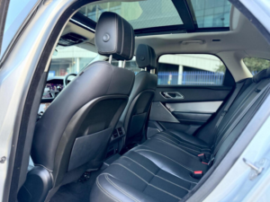 2018 Land Rover Range Rover Velar 2.0 D240 Se Auto 4WD Euro 6 (s/s) 5dr in Silver — image 4