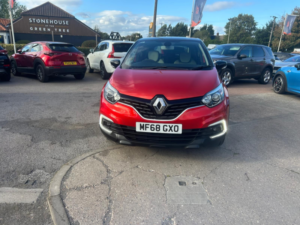 2018 Renault Captur 0.9 Tce Energy Iconic SUV 5dr Petrol Manual Euro 6 (s/s) (90 Ps) in Red — image 2
