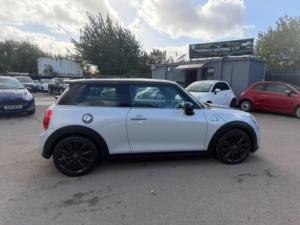 2014 MINI Hatch 2.0 Cooper Sd Euro 6 (s/s) 3dr in Silver — image 6