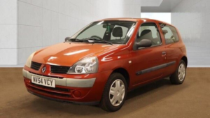 2004 Renault Clio 1.2 16v Expression 3dr in Red — image 3