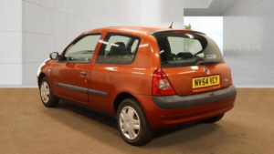 2004 Renault Clio 1.2 16v Expression 3dr in Red — image 4