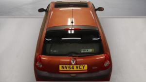 2004 Renault Clio 1.2 16v Expression 3dr in Red — image 6