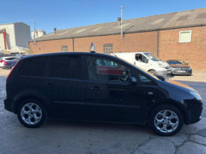 2008 Ford C-Max 2.0 Zetec 5dr in Black — image 4