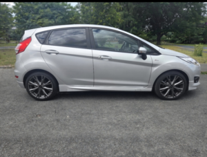 2017 Ford Fiesta 1.0 T Ecoboost St-Line in Silver — image 2
