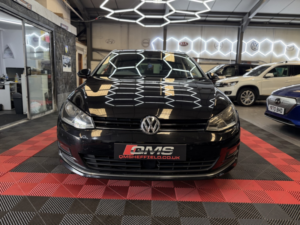 2015 Volkswagen Golf 2.0 Tdi Bluemotion Tech Gt in Black — image 2
