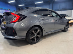 2019 Honda Civic 1.0 Vtec Turbo Sr Euro 6 (s/s) 5dr in Grey — image 4