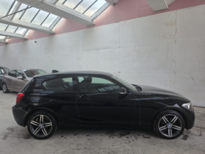 2014 BMW 1 Series 1.6 116i Sport 3-Door in Black — image 2
