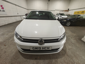 2019 Volkswagen Polo 1.6 Tdi Se in White — image 3