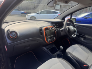 2014 Renault Captur 1.5 Dci Energy Dynamique S Medianav SUV 5dr Diesel Manual Euro 5 (s/s) (90 Ps) in Black — image 6