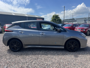 2019 Nissan Leaf 40kwh Acenta in Grey — image 5