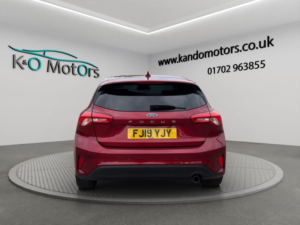 2019 Ford Focus 1.0t Ecoboost Titanium Euro 6 (s/s) 5dr in Red — image 5