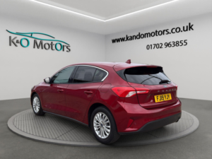 2019 Ford Focus 1.0t Ecoboost Titanium Euro 6 (s/s) 5dr in Red — image 6