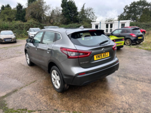 2019 Nissan Qashqai 1.3 Dig-T Acenta Premium Euro 6 (s/s) 5dr in Grey — image 2
