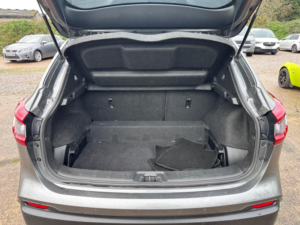 2019 Nissan Qashqai 1.3 Dig-T Acenta Premium Euro 6 (s/s) 5dr in Grey — image 6