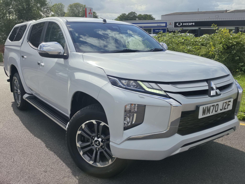 2021 Mitsubishi L200 2.2 Di-D Dc Barbarian 4WD Euro 6 (s/s) 4dr in White — image 1