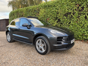 2019 Porsche Macan 3.0 T V6 S in Grey — image 6