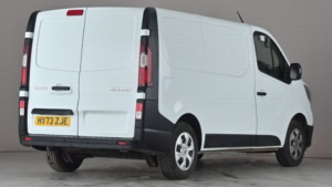 2023 Renault Trafic 2.0 Dci Blue Sl28 Business Panel Van 5dr Diesel Manual L1 H1 Euro 6 130 Ps in White — image 5