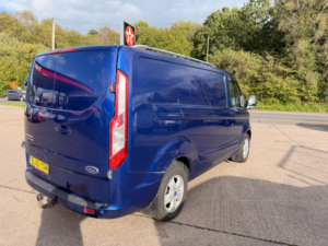 2016 Ford Transit Custom 2.2 Tdci 270 Limited Panel Van 5dr Diesel Manual L1 H1 in Blue — image 4