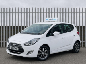 2019 Hyundai Ix20 1.6 Se Nav Euro 6 5dr in White — image 2