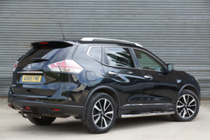 2015 Nissan X-Trail 1.6 Dci Tekna in Black — image 3
