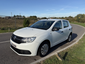 2019 Dacia Sandero 1.0 Essential Sce 75 My18 in White — image 4