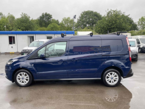 2019 Ford Transit Connect Connect 1.5 240 Limited L2 — image 2
