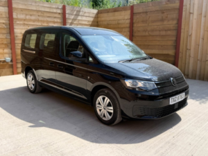 2024 Volkswagen Caddy Maxi 5 SEAT Petrol Wheelchair Accessible Disabled Access Vehicle Wav in Black — image 3